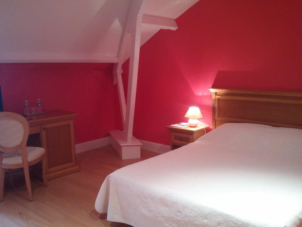 Chateau Sainte Marie Hotel Dompierre-sur-Charente Room photo